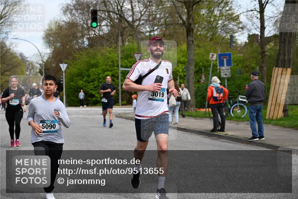 12.04.2026 - 45. Internationalen Wilhelmsburger Insellauf J. Mangold http://msf.ph/oto/9513655 12.04.2026 13:09:33 Ziel 5641, 5631, 4318, 4911, 4857, 3076, 5682, 5611, 5108, 4288, 5190, 3121, 2337, 3056, 2688, 4776, 2689, 5095, 3571, 5760, 3019, 3440, 5761, 4335, 3807, 4794, 2687, 5090, 5256, 4419, 5454, 5624, 5005, 3557, 3729, 3729, 3890, 5282, 2072, 5130, 3004, 2103, 5089, 2001, 4116, 2743, 3673, 4961, 3919, 3793 meine-sportfotos.de