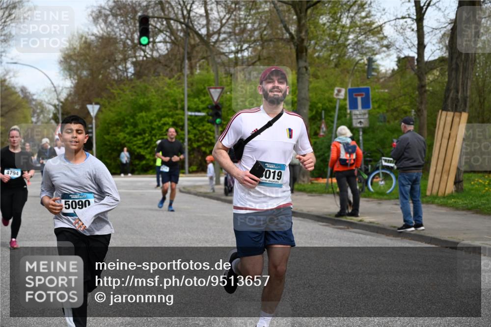 12.04.2026 - 45. Internationalen Wilhelmsburger Insellauf J. Mangold http://msf.ph/oto/9513657 12.04.2026 13:09:34 Ziel 5641, 5631, 4318, 4911, 4857, 3076, 5682, 5611, 5108, 4288, 5190, 3121, 2337, 3056, 2688, 4776, 2689, 5095, 3571, 5760, 3019, 3440, 5761, 4335, 3807, 4794, 2687, 5090, 5256, 4419, 5454, 5624, 5005, 3557, 3729, 3890, 5282, 2072, 5130, 3004, 2103, 5089, 2001, 4116, 2743, 3673, 4961, 3919, 3793, 3549 meine-sportfotos.de