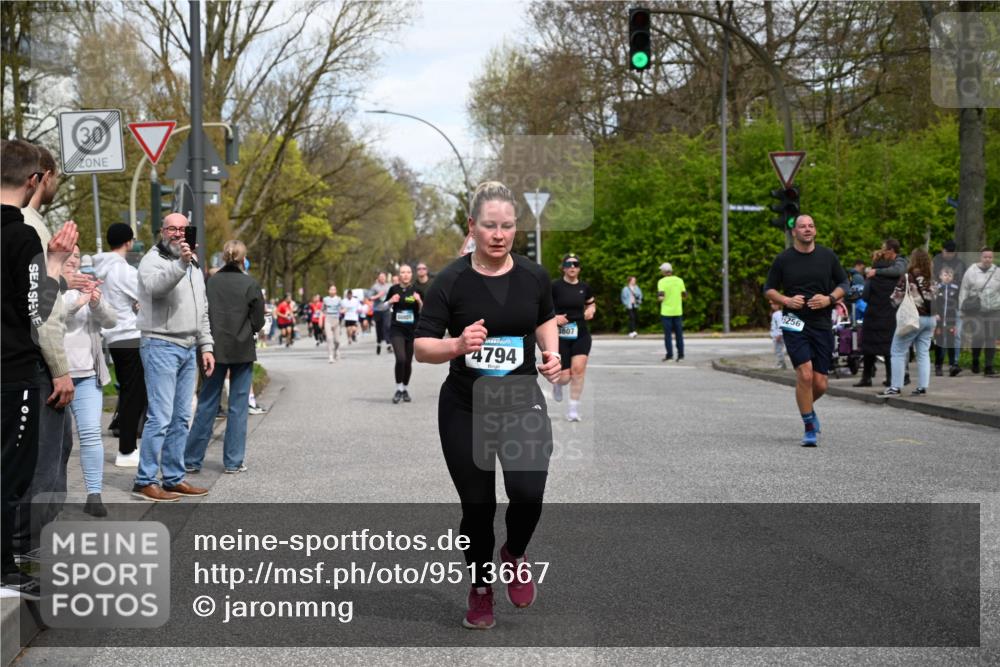 12.04.2026 - 45. Internationalen Wilhelmsburger Insellauf J. Mangold http://msf.ph/oto/9513667 12.04.2026 13:09:35 Ziel 5631, 4318, 4911, 4857, 3076, 5682, 5611, 5108, 4288, 5190, 3121, 2337, 3056, 2688, 4776, 2689, 5095, 3571, 5760, 3019, 3440, 5761, 4335, 3807, 4794, 2687, 5090, 5256, 4419, 5454, 5624, 5005, 3557, 3729, 3890, 5282, 2072, 5130, 3004, 2103, 5089, 2001, 4116, 2743, 3673, 4961, 3919, 3793, 3549 meine-sportfotos.de