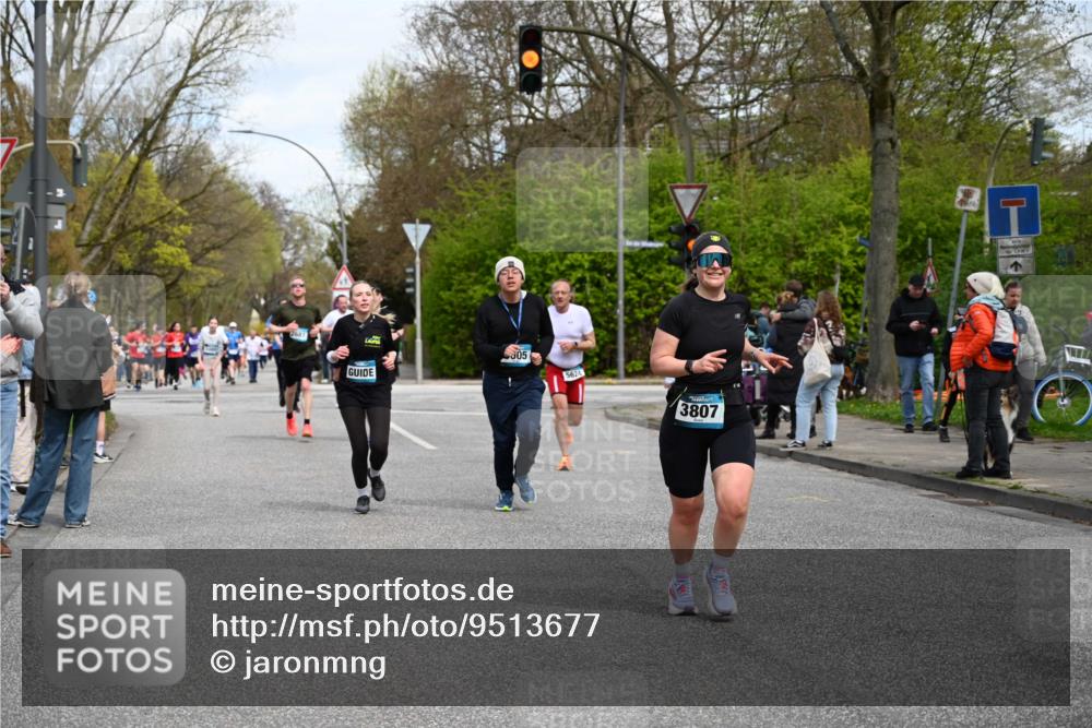 12.04.2026 - 45. Internationalen Wilhelmsburger Insellauf J. Mangold http://msf.ph/oto/9513677 12.04.2026 13:09:38 Ziel 3076, 5682, 5611, 5108, 4288, 5190, 3121, 2337, 3056, 2688, 4776, 2689, 5095, 3571, 5760, 3019, 3440, 5761, 4335, 3807, 4794, 2687, 5090, 5256, 4419, 5454, 5624, 5005, 3557, 3729, 3890, 5282, 2072, 5130, 3004, 2103, 5089, 2001, 4116, 2743, 3673, 4961, 3919, 3793, 3549, 5646, 5287, 4910 meine-sportfotos.de