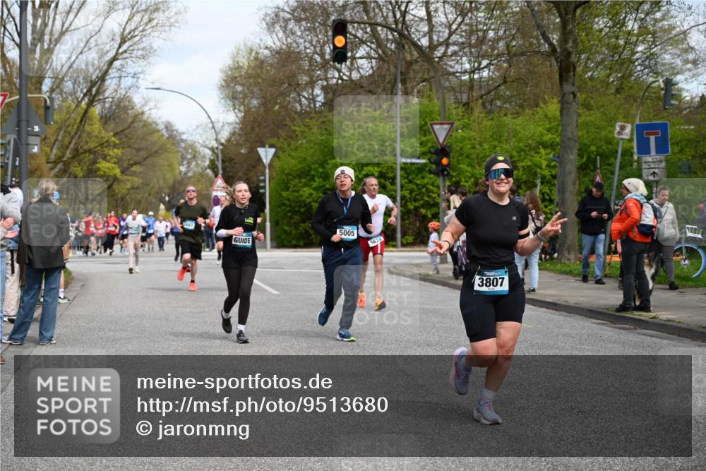 12.04.2026 - 45. Internationalen Wilhelmsburger Insellauf J. Mangold http://msf.ph/oto/9513680 12.04.2026 13:09:39 Ziel 3076, 5682, 5611, 5108, 4288, 5190, 3121, 2337, 3056, 2688, 4776, 2689, 5095, 3571, 5760, 3019, 3440, 5761, 4335, 3807, 4794, 2687, 5090, 2687, 5090, 5256, 4419, 5454, 5624, 5005, 3557, 3729, 3890, 5282, 2072, 2072, 5130, 3004, 2103, 5089, 2001, 4116, 2743, 3673, 4961, 3919, 3793, 3549, 5646, 5287, 4910, 4278, 4935 meine-sportfotos.de