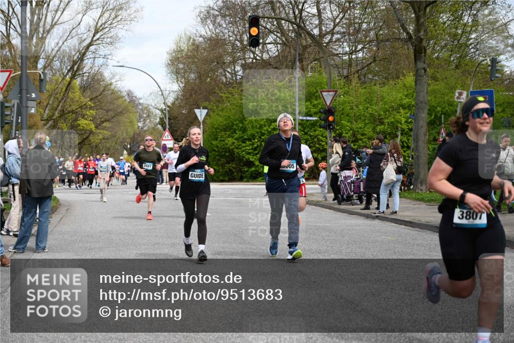 12.04.2026 - 45. Internationalen Wilhelmsburger Insellauf J. Mangold http://msf.ph/oto/9513683 12.04.2026 13:09:39 Ziel 3076, 5682, 5611, 5108, 4288, 5190, 3121, 2337, 3056, 2688, 4776, 2689, 5095, 3571, 5760, 3019, 3440, 5761, 4335, 3807, 4794, 2687, 5090, 2687, 5090, 5256, 4419, 5454, 5624, 5005, 3557, 3729, 3890, 5282, 2072, 2072, 5130, 3004, 2103, 5089, 2001, 4116, 2743, 3673, 4961, 3919, 3793, 3549, 5646, 5287, 4910, 4278, 4935 meine-sportfotos.de