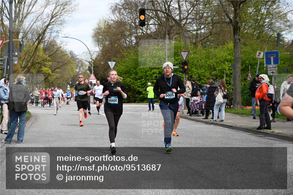 12.04.2026 - 45. Internationalen Wilhelmsburger Insellauf J. Mangold http://msf.ph/oto/9513687 12.04.2026 13:09:40 Ziel 5611, 5108, 4288, 5190, 3121, 2337, 3056, 2688, 4776, 2689, 5095, 3571, 5760, 3019, 3440, 5761, 4335, 3807, 4794, 2687, 5090, 5256, 5256, 4419, 5454, 5624, 5005, 3557, 3729, 3890, 5282, 2072, 5130, 5130, 3004, 2103, 5089, 2001, 4116, 2743, 3673, 4961, 3919, 3793, 3549, 5646, 5287, 4910, 4278, 4935, 2129 meine-sportfotos.de