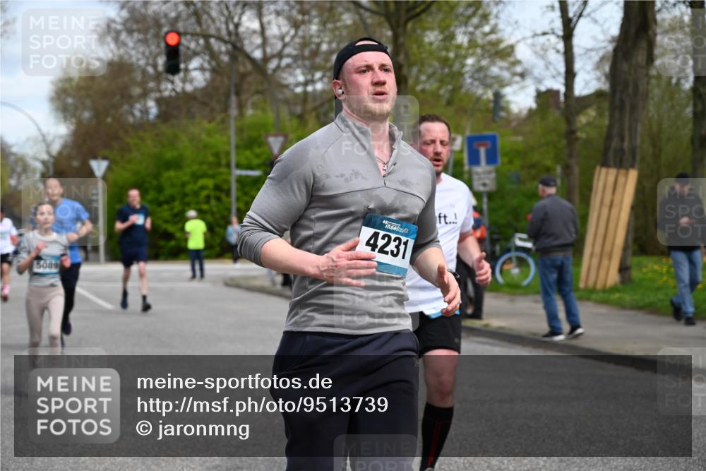 12.04.2026 - 45. Internationalen Wilhelmsburger Insellauf J. Mangold http://msf.ph/oto/9513739 12.04.2026 13:09:46 Ziel 2337, 3056, 2688, 4776, 2689, 5095, 3571, 5760, 3019, 3440, 5761, 4335, 3807, 4794, 2687, 5090, 5256, 4419, 5454, 5624, 5005, 3557, 3729, 3890, 5282, 2072, 5130, 3004, 2103, 5089, 2001, 4116, 2743, 3673, 4961, 3919, 3793, 3549, 3549, 5646, 5287, 4910, 4278, 4935, 2129, 2982, 2121, 2289, 4250 meine-sportfotos.de