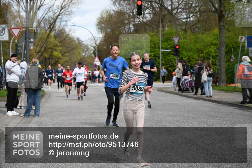 12.04.2026 - 45. Internationalen Wilhelmsburger Insellauf J. Mangold http://msf.ph/oto/9513746 12.04.2026 13:09:47 Ziel 3056, 2688, 4776, 2689, 5095, 3571, 5760, 3019, 3440, 5761, 4335, 3807, 4794, 2687, 5090, 5256, 4419, 5454, 5624, 5005, 3557, 3729, 3890, 5282, 2072, 5130, 3004, 2103, 5089, 2001, 4116, 2743, 3673, 4961, 3919, 3793, 3549, 5646, 5287, 4910, 4278, 4935, 2129, 2982, 2121, 2289, 4250 meine-sportfotos.de