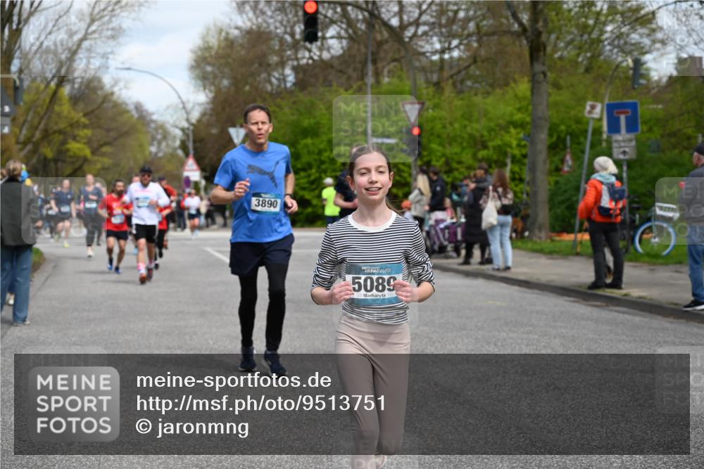 12.04.2026 - 45. Internationalen Wilhelmsburger Insellauf J. Mangold http://msf.ph/oto/9513751 12.04.2026 13:09:48 Ziel 3056, 2688, 4776, 2689, 5095, 3571, 5760, 3019, 3440, 5761, 4335, 3807, 4794, 2687, 5090, 5256, 4419, 5454, 5624, 5005, 3557, 3729, 3890, 3890, 5282, 2072, 5130, 3004, 2103, 5089, 2001, 4116, 2743, 3673, 4961, 3919, 3793, 3549, 5646, 5287, 5646, 5287, 4910, 4278, 4935, 2129, 2982, 2121, 2289, 4250 meine-sportfotos.de