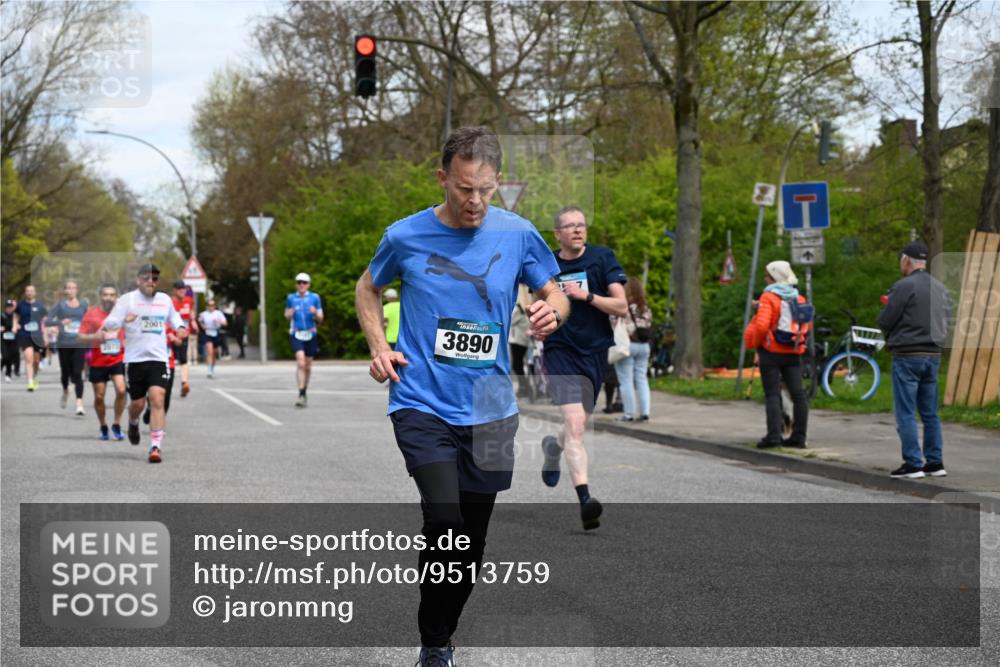 12.04.2026 - 45. Internationalen Wilhelmsburger Insellauf J. Mangold http://msf.ph/oto/9513759 12.04.2026 13:09:49 Ziel 2688, 4776, 2689, 5095, 3571, 5760, 3019, 3440, 5761, 4335, 3807, 4794, 2687, 5090, 5256, 4419, 5454, 5624, 5005, 3557, 3729, 3890, 5282, 5282, 2072, 5130, 3004, 2103, 5089, 2001, 4116, 2743, 3673, 4961, 3919, 3793, 3549, 5646, 5287, 4910, 4278, 4935, 2129, 2982, 2121, 2289, 4250 meine-sportfotos.de