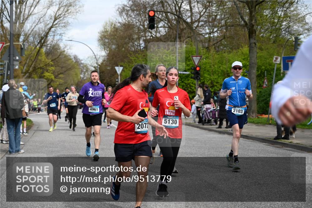 12.04.2026 - 45. Internationalen Wilhelmsburger Insellauf J. Mangold http://msf.ph/oto/9513779 12.04.2026 13:09:54 Ziel 5761, 4335, 3807, 4794, 2687, 5090, 5256, 4419, 5454, 5624, 5005, 3557, 3729, 3890, 5282, 2072, 5130, 3004, 2103, 5089, 2001, 4116, 2743, 3673, 4961, 3919, 3793, 3549, 5646, 5287, 4910, 4278, 4935, 2129, 2982, 2121, 2289, 4250, 5612, 3338, 5704, 4578, 4579, 4356, 3445, 3446 meine-sportfotos.de