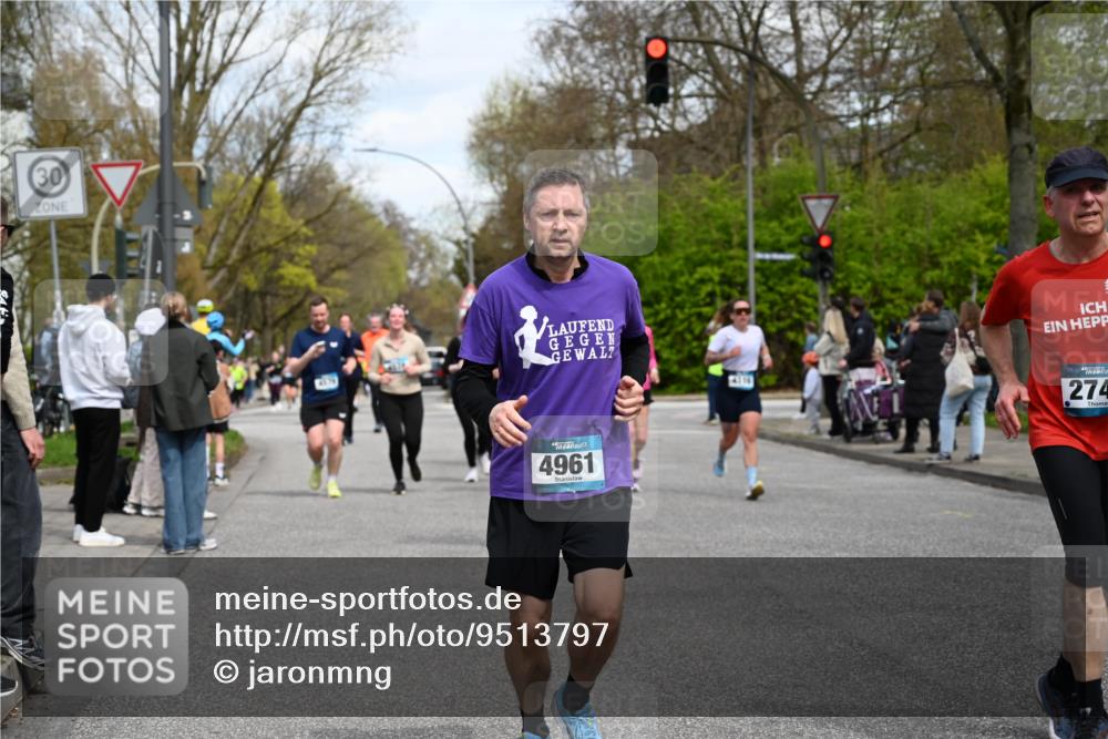 12.04.2026 - 45. Internationalen Wilhelmsburger Insellauf J. Mangold http://msf.ph/oto/9513797 12.04.2026 13:09:56 Ziel 3807, 4794, 2687, 5090, 5256, 4419, 5454, 5624, 5005, 3557, 3729, 3890, 5282, 2072, 5130, 3004, 2103, 5089, 2001, 4116, 2743, 2743, 3673, 4961, 3919, 3793, 3549, 5646, 5287, 4910, 4278, 4935, 2129, 2982, 2121, 2289, 4250, 5612, 3338, 5704, 4578, 4579, 4356, 3445, 3446, 4562, 3654, 3269, 4552, 3285, 3288 meine-sportfotos.de