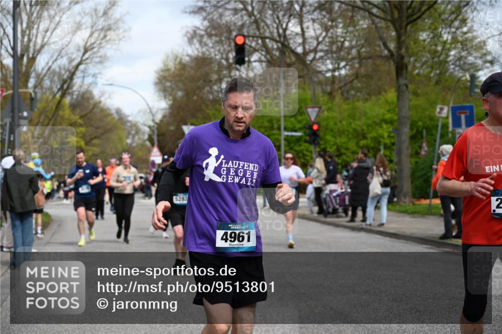 12.04.2026 - 45. Internationalen Wilhelmsburger Insellauf J. Mangold http://msf.ph/oto/9513801 12.04.2026 13:09:56 Ziel 3807, 4794, 2687, 5090, 5256, 4419, 5454, 5624, 5005, 3557, 3729, 3890, 5282, 2072, 5130, 3004, 2103, 5089, 2001, 4116, 2743, 2743, 3673, 4961, 3919, 3793, 3549, 5646, 5287, 4910, 4278, 4935, 2129, 2982, 2121, 2289, 4250, 5612, 3338, 5704, 4578, 4579, 4356, 3445, 3446, 4562, 3654, 3269, 4552, 3285, 3288 meine-sportfotos.de