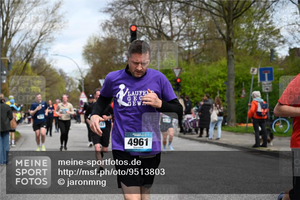 12.04.2026 - 45. Internationalen Wilhelmsburger Insellauf J. Mangold http://msf.ph/oto/9513803 12.04.2026 13:09:56 Ziel 3807, 4794, 2687, 5090, 5256, 4419, 5454, 5624, 5005, 3557, 3729, 3890, 5282, 2072, 5130, 3004, 2103, 5089, 2001, 4116, 2743, 2743, 3673, 4961, 3919, 3793, 3549, 5646, 5287, 4910, 4278, 4935, 2129, 2982, 2121, 2289, 4250, 5612, 3338, 5704, 4578, 4579, 4356, 3445, 3446, 4562, 3654, 3269, 4552, 3285, 3288 meine-sportfotos.de