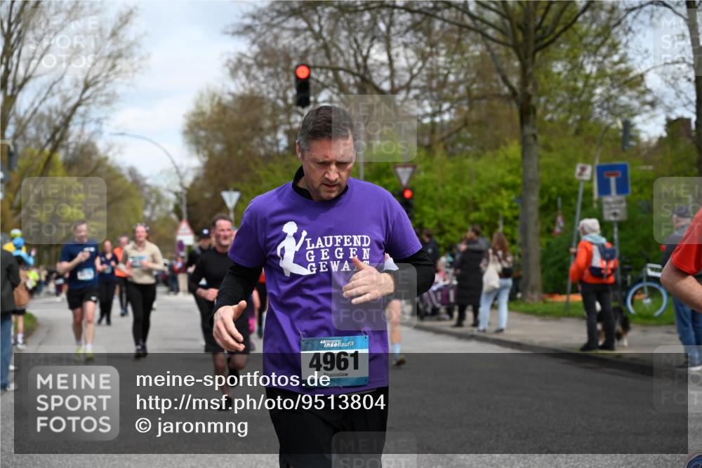 12.04.2026 - 45. Internationalen Wilhelmsburger Insellauf J. Mangold http://msf.ph/oto/9513804 12.04.2026 13:09:56 Ziel 3807, 4794, 2687, 5090, 5256, 4419, 5454, 5624, 5005, 3557, 3729, 3890, 5282, 2072, 5130, 3004, 2103, 5089, 2001, 4116, 2743, 2743, 3673, 4961, 3919, 3793, 3549, 5646, 5287, 4910, 4278, 4935, 2129, 2982, 2121, 2289, 4250, 5612, 3338, 5704, 4578, 4579, 4356, 3445, 3446, 4562, 3654, 3269, 4552, 3285, 3288 meine-sportfotos.de