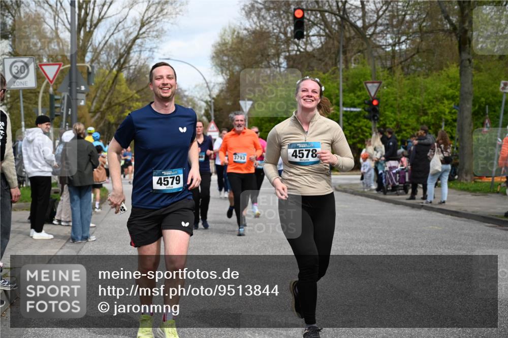 12.04.2026 - 45. Internationalen Wilhelmsburger Insellauf J. Mangold http://msf.ph/oto/9513844 12.04.2026 13:10:02 Ziel 3807, 4794, 2687, 5090, 5256, 4419, 5454, 5624, 5005, 3557, 3729, 3890, 5282, 2072, 5130, 3004, 2103, 5089, 2001, 4116, 2743, 3673, 4961, 3919, 3793, 3549, 5646, 5287, 4910, 4910, 4278, 4935, 2129, 2982, 2121, 2289, 4250, 5612, 5612, 3338, 5704, 4578, 4579, 4356, 3445, 3446, 4562, 3654, 3269, 4552, 3285, 3288, 5444, 5443, 5830, 5259, 3407, 3948, 3949 meine-sportfotos.de