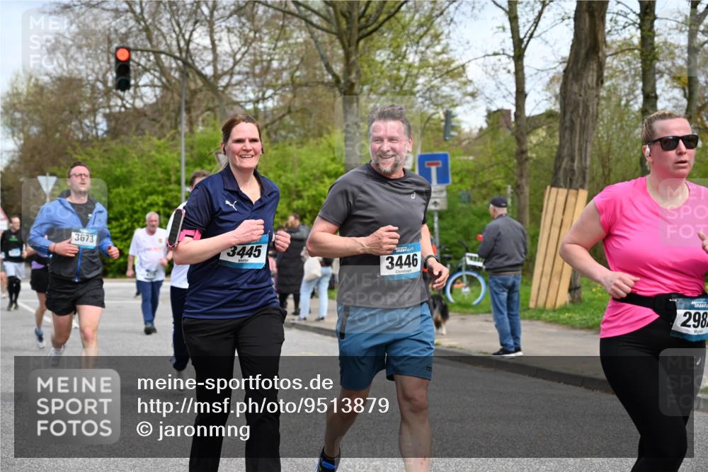 12.04.2026 - 45. Internationalen Wilhelmsburger Insellauf J. Mangold http://msf.ph/oto/9513879 12.04.2026 13:10:06 Ziel 4419, 5454, 5624, 5005, 3557, 3729, 3890, 5282, 2072, 5130, 3004, 2103, 5089, 2001, 4116, 2743, 3673, 4961, 3919, 3793, 3549, 5646, 5287, 4910, 4278, 4935, 2129, 2982, 2121, 2289, 4250, 5612, 3338, 5704, 4578, 4579, 4356, 3445, 3446, 4579, 4356, 3445, 3446, 4562, 3654, 3269, 4552, 3285, 3288, 5444, 5443, 5830, 5259, 3407, 3948, 3949, 4540, 2315, 5494, 4909 meine-sportfotos.de