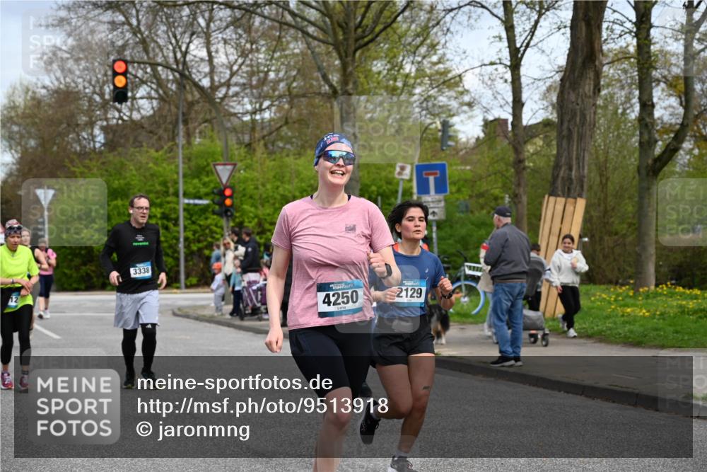 12.04.2026 - 45. Internationalen Wilhelmsburger Insellauf J. Mangold http://msf.ph/oto/9513918 12.04.2026 13:10:11 Ziel 3890, 5282, 2072, 5130, 3004, 2103, 5089, 2001, 4116, 2743, 3673, 4961, 3919, 3793, 3549, 5646, 5287, 4910, 4278, 4935, 2129, 2982, 2121, 2289, 4250, 5612, 3338, 5704, 4578, 4579, 4356, 3445, 3446, 4562, 3654, 3269, 4552, 3285, 3288, 5444, 5443, 5830, 5259, 3407, 3948, 3949, 4540, 2315, 5494, 4909, 5004, 4969, 5762, 4769, 4798 meine-sportfotos.de