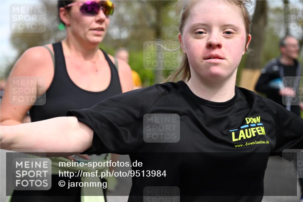 12.04.2026 - 45. Internationalen Wilhelmsburger Insellauf J. Mangold http://msf.ph/oto/9513984 12.04.2026 13:10:20 Ziel 2743, 3673, 4961, 3919, 3793, 3549, 5646, 5287, 4910, 4278, 4935, 2129, 2982, 2121, 2289, 4250, 5612, 3338, 5704, 4578, 4579, 4356, 3445, 3446, 4562, 3654, 3269, 4552, 3285, 3288, 3285, 3288, 5444, 5443, 5830, 5259, 3407, 3948, 3949, 4540, 2315, 5494, 4909, 5004, 4969, 5762, 4769, 4798, 4134, 4799, 5681, 2897, 3462, 5160, 5768, 3243, 4916, 5161, 3211, 5584 meine-sportfotos.de