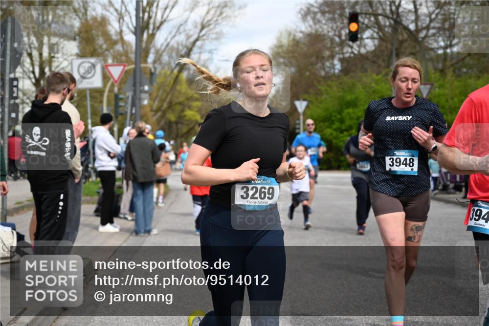 12.04.2026 - 45. Internationalen Wilhelmsburger Insellauf J. Mangold http://msf.ph/oto/9514012 12.04.2026 13:10:25 Ziel 5646, 5287, 4910, 4278, 4935, 2129, 2982, 2121, 2289, 4250, 5612, 3338, 5704, 4578, 4579, 4356, 3445, 3446, 4562, 3654, 3269, 4552, 3285, 3288, 5444, 5443, 5830, 5259, 3407, 3407, 3948, 3949, 4540, 2315, 5494, 4909, 5004, 4969, 5762, 4769, 4798, 4134, 4799, 5681, 5681, 2897, 3462, 5160, 5768, 3243, 4916, 5161, 3211, 5584, 4770, 5246, 2926, 2927 meine-sportfotos.de