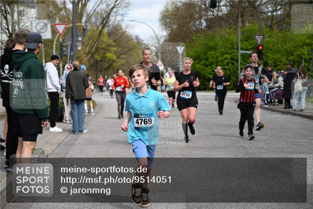 12.04.2026 - 45. Internationalen Wilhelmsburger Insellauf J. Mangold http://msf.ph/oto/9514051 12.04.2026 13:10:33 Ziel 2289, 4250, 5612, 3338, 5704, 4578, 4579, 4356, 3445, 3446, 4562, 3654, 3269, 4552, 3285, 3288, 5444, 5443, 5830, 5259, 3407, 3948, 3949, 4540, 2315, 5494, 4909, 5004, 4969, 5762, 4969, 5762, 4769, 4798, 4134, 4799, 5681, 2897, 3462, 5160, 5768, 3243, 4916, 5161, 3211, 5584, 4770, 4770, 5246, 2926, 2927, 5195, 4692, 5417, 5199, 2889, 2714, 4216, 4895, 3932, 2114, 2519 meine-sportfotos.de