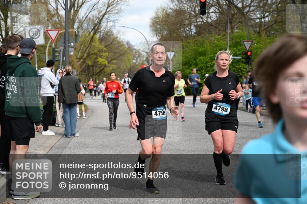 12.04.2026 - 45. Internationalen Wilhelmsburger Insellauf J. Mangold http://msf.ph/oto/9514056 12.04.2026 13:10:34 Ziel 2289, 4250, 5612, 3338, 5704, 4578, 4579, 4356, 3445, 3446, 4562, 3654, 3269, 4552, 3285, 3288, 5444, 5443, 5830, 5259, 3407, 3948, 3949, 4540, 2315, 5494, 4909, 5004, 4969, 5762, 4769, 4798, 4134, 4799, 5681, 2897, 3462, 5160, 5768, 3243, 4916, 5161, 3211, 5584, 4770, 5246, 5246, 2926, 2927, 5195, 4692, 5417, 5199, 2889, 2714, 4216, 4895, 3932, 2114, 2519, 2113 meine-sportfotos.de