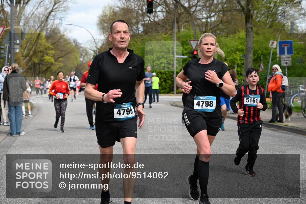 12.04.2026 - 45. Internationalen Wilhelmsburger Insellauf J. Mangold http://msf.ph/oto/9514062 12.04.2026 13:10:35 Ziel 4250, 5612, 3338, 5704, 4578, 4579, 4356, 3445, 3446, 4562, 3654, 3269, 4552, 3285, 3288, 5444, 5443, 5830, 5259, 3407, 3948, 3949, 4540, 2315, 5494, 4909, 5004, 4969, 5762, 4769, 4798, 4769, 4798, 4134, 4799, 5681, 2897, 3462, 5160, 5768, 3243, 4916, 5161, 3211, 5584, 4770, 5246, 2926, 2927, 5195, 4692, 5417, 5199, 2889, 2714, 4216, 4895, 3932, 2114, 2519, 2113 meine-sportfotos.de