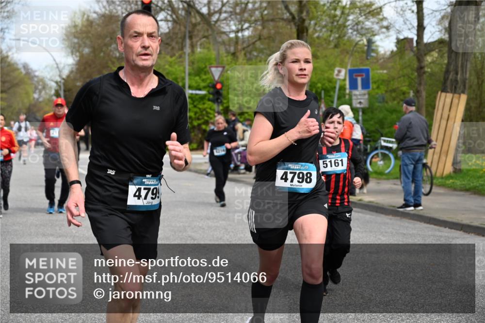 12.04.2026 - 45. Internationalen Wilhelmsburger Insellauf J. Mangold http://msf.ph/oto/9514066 12.04.2026 13:10:35 Ziel 4250, 5612, 3338, 5704, 4578, 4579, 4356, 3445, 3446, 4562, 3654, 3269, 4552, 3285, 3288, 5444, 5443, 5830, 5259, 3407, 3948, 3949, 4540, 2315, 5494, 4909, 5004, 4969, 5762, 4769, 4798, 4769, 4798, 4134, 4799, 5681, 2897, 3462, 5160, 5768, 3243, 4916, 5161, 3211, 5584, 4770, 5246, 2926, 2927, 5195, 4692, 5417, 5199, 2889, 2714, 4216, 4895, 3932, 2114, 2519, 2113 meine-sportfotos.de