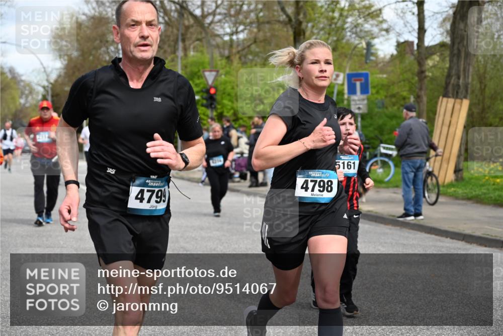 12.04.2026 - 45. Internationalen Wilhelmsburger Insellauf J. Mangold http://msf.ph/oto/9514067 12.04.2026 13:10:35 Ziel 4250, 5612, 3338, 5704, 4578, 4579, 4356, 3445, 3446, 4562, 3654, 3269, 4552, 3285, 3288, 5444, 5443, 5830, 5259, 3407, 3948, 3949, 4540, 2315, 5494, 4909, 5004, 4969, 5762, 4769, 4798, 4769, 4798, 4134, 4799, 5681, 2897, 3462, 5160, 5768, 3243, 4916, 5161, 3211, 5584, 4770, 5246, 2926, 2927, 5195, 4692, 5417, 5199, 2889, 2714, 4216, 4895, 3932, 2114, 2519, 2113 meine-sportfotos.de