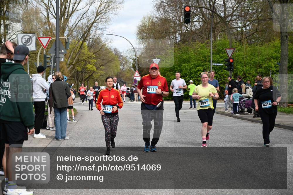12.04.2026 - 45. Internationalen Wilhelmsburger Insellauf J. Mangold http://msf.ph/oto/9514069 12.04.2026 13:10:37 Ziel 5612, 3338, 5704, 4578, 4579, 4356, 3445, 3446, 4562, 3654, 3269, 4552, 3285, 3288, 5444, 5443, 5830, 5259, 3407, 3948, 3949, 4540, 2315, 5494, 4909, 5004, 4969, 5762, 4769, 4798, 4134, 4799, 5681, 5681, 2897, 3462, 5160, 5768, 3243, 4916, 5161, 3211, 5584, 4770, 5246, 2926, 2927, 5195, 4692, 5417, 5199, 2889, 2714, 4216, 4895, 3932, 2114, 2519, 2113 meine-sportfotos.de