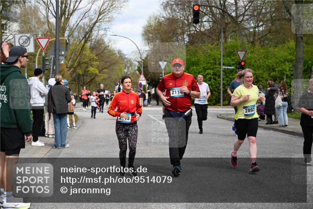 12.04.2026 - 45. Internationalen Wilhelmsburger Insellauf J. Mangold http://msf.ph/oto/9514079 12.04.2026 13:10:38 Ziel 5612, 3338, 5704, 4578, 4579, 4356, 3445, 3446, 4562, 3654, 3269, 4552, 3285, 3288, 5444, 5443, 5830, 5259, 3407, 3948, 3949, 4540, 2315, 5494, 4909, 5004, 4969, 5762, 4769, 4798, 4134, 4799, 5681, 2897, 3462, 5160, 5768, 3243, 4916, 5161, 3211, 5584, 4770, 5246, 2926, 2927, 5195, 4692, 5417, 5195, 4692, 5417, 5199, 2889, 2714, 4216, 4895, 3932, 2114, 2519, 2113, 2076, 4106 meine-sportfotos.de