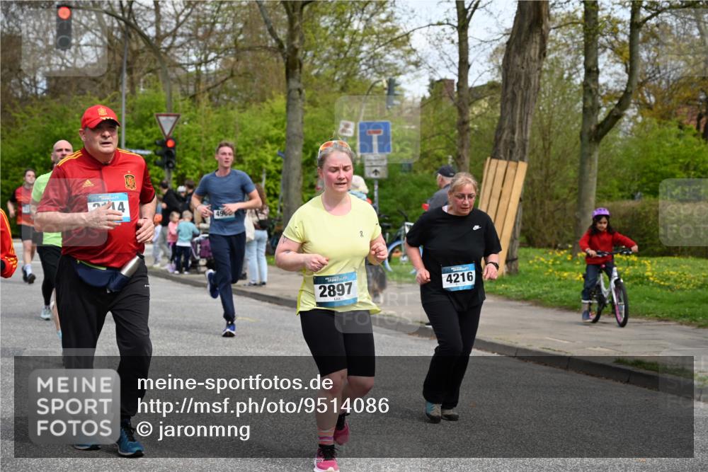 12.04.2026 - 45. Internationalen Wilhelmsburger Insellauf J. Mangold http://msf.ph/oto/9514086 12.04.2026 13:10:39 Ziel 5612, 3338, 5704, 4578, 4579, 4356, 3445, 3446, 4562, 3654, 3269, 4552, 3285, 3288, 5444, 5443, 5830, 5259, 3407, 3948, 3949, 4540, 2315, 5494, 4909, 5004, 4969, 5762, 4769, 4798, 4134, 4799, 5681, 2897, 3462, 2897, 3462, 5160, 5768, 3243, 4916, 5161, 3211, 5584, 4770, 5246, 2926, 2927, 5195, 4692, 5417, 5199, 2889, 5199, 2889, 2714, 4216, 4895, 3932, 2114, 2519, 2113, 2076, 4106, 3247 meine-sportfotos.de