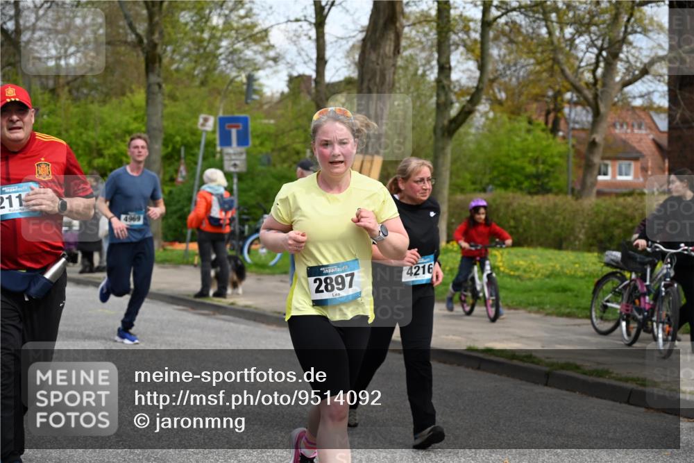 12.04.2026 - 45. Internationalen Wilhelmsburger Insellauf J. Mangold http://msf.ph/oto/9514092 12.04.2026 13:10:39 Ziel 5612, 3338, 5704, 4578, 4579, 4356, 3445, 3446, 4562, 3654, 3269, 4552, 3285, 3288, 5444, 5443, 5830, 5259, 3407, 3948, 3949, 4540, 2315, 5494, 4909, 5004, 4969, 5762, 4769, 4798, 4134, 4799, 5681, 2897, 3462, 2897, 3462, 5160, 5768, 3243, 4916, 5161, 3211, 5584, 4770, 5246, 2926, 2927, 5195, 4692, 5417, 5199, 2889, 5199, 2889, 2714, 4216, 4895, 3932, 2114, 2519, 2113, 2076, 4106, 3247 meine-sportfotos.de