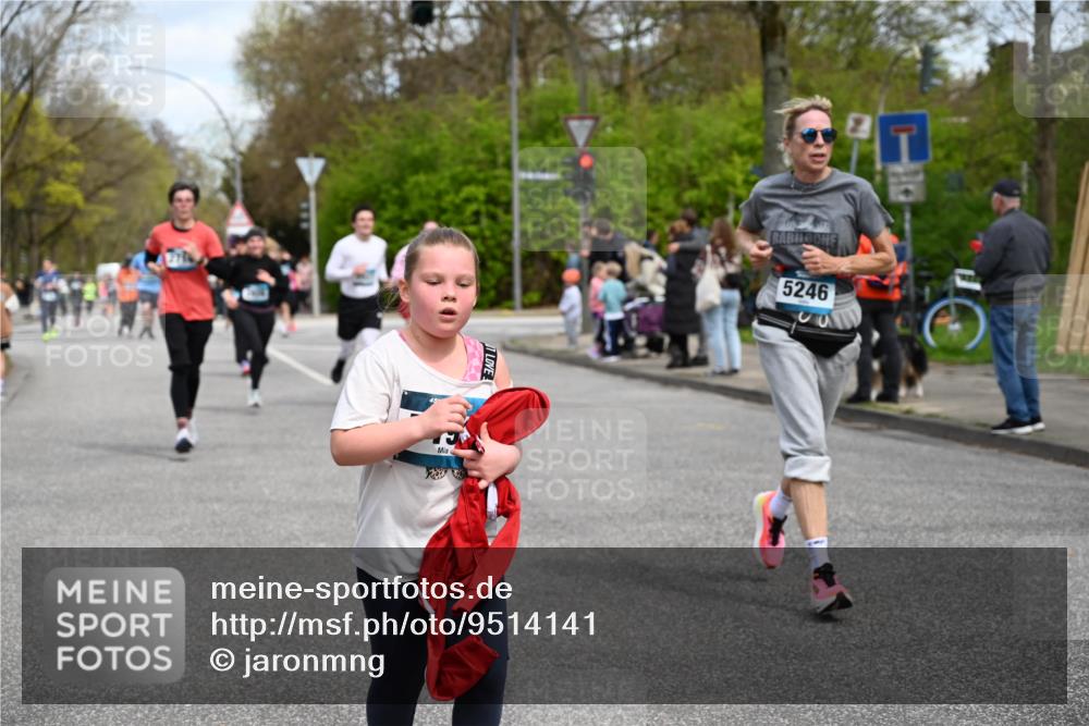 12.04.2026 - 45. Internationalen Wilhelmsburger Insellauf J. Mangold http://msf.ph/oto/9514141 12.04.2026 13:10:47 Ziel 5444, 5443, 5830, 5259, 3407, 3948, 3949, 4540, 2315, 5494, 4909, 5004, 4969, 5762, 4769, 4798, 4134, 4799, 5681, 2897, 3462, 5160, 5768, 3243, 4916, 5161, 3211, 5584, 4770, 5246, 2926, 2927, 5195, 4692, 5417, 5199, 2889, 2714, 4216, 4895, 3932, 2114, 2519, 2113, 2076, 4106, 3247, 5180, 3101, 3734, 4796 meine-sportfotos.de