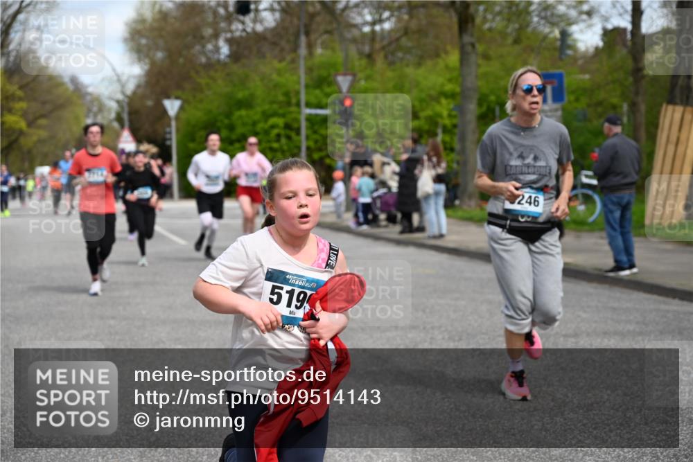 12.04.2026 - 45. Internationalen Wilhelmsburger Insellauf J. Mangold http://msf.ph/oto/9514143 12.04.2026 13:10:48 Ziel 5259, 3407, 3948, 3949, 4540, 2315, 5494, 4909, 5004, 4969, 5762, 4769, 4798, 4134, 4799, 5681, 2897, 3462, 5160, 5768, 3243, 4916, 5161, 3211, 5584, 4770, 5246, 2926, 2927, 2926, 2927, 5195, 4692, 5417, 5199, 2889, 2714, 4216, 4895, 3932, 2114, 2519, 2113, 2076, 4106, 3247, 5180, 3101, 3734, 4796 meine-sportfotos.de