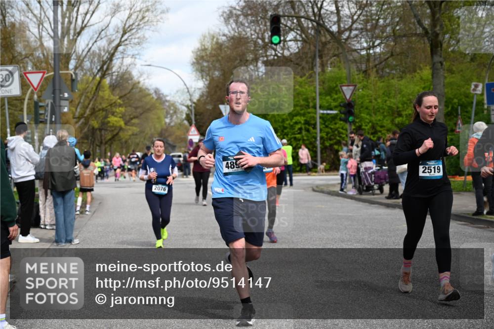 12.04.2026 - 45. Internationalen Wilhelmsburger Insellauf J. Mangold http://msf.ph/oto/9514147 12.04.2026 13:10:57 Ziel 4969, 5762, 4769, 4798, 4134, 4799, 5681, 2897, 3462, 5160, 5768, 3243, 4916, 5161, 3211, 5584, 4770, 5246, 2926, 2927, 5195, 4692, 5417, 5199, 2889, 2714, 4216, 4895, 3932, 2114, 2519, 3932, 2114, 2519, 2113, 2076, 4106, 3247, 5180, 3101, 3734, 4796, 2461, 4810, 3994, 4558, 3573, 4427, 2844, 3115, 4726, 4051, 2827, 2825 meine-sportfotos.de