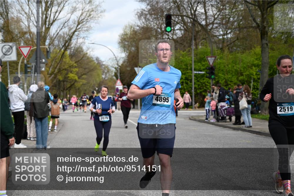 12.04.2026 - 45. Internationalen Wilhelmsburger Insellauf J. Mangold http://msf.ph/oto/9514151 12.04.2026 13:10:57 Ziel 4969, 5762, 4769, 4798, 4134, 4799, 5681, 2897, 3462, 5160, 5768, 3243, 4916, 5161, 3211, 5584, 4770, 5246, 2926, 2927, 5195, 4692, 5417, 5199, 2889, 2714, 4216, 4895, 3932, 2114, 2519, 3932, 2114, 2519, 2113, 2076, 4106, 3247, 5180, 3101, 3734, 4796, 2461, 4810, 3994, 4558, 3573, 4427, 2844, 3115, 4726, 4051, 2827, 2825 meine-sportfotos.de