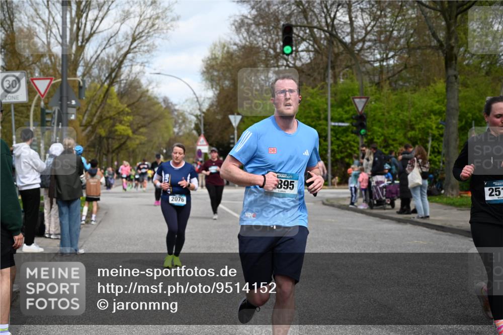 12.04.2026 - 45. Internationalen Wilhelmsburger Insellauf J. Mangold http://msf.ph/oto/9514152 12.04.2026 13:10:57 Ziel 4969, 5762, 4769, 4798, 4134, 4799, 5681, 2897, 3462, 5160, 5768, 3243, 4916, 5161, 3211, 5584, 4770, 5246, 2926, 2927, 5195, 4692, 5417, 5199, 2889, 2714, 4216, 4895, 3932, 2114, 2519, 3932, 2114, 2519, 2113, 2076, 4106, 3247, 5180, 3101, 3734, 4796, 2461, 4810, 3994, 4558, 3573, 4427, 2844, 3115, 4726, 4051, 2827, 2825 meine-sportfotos.de