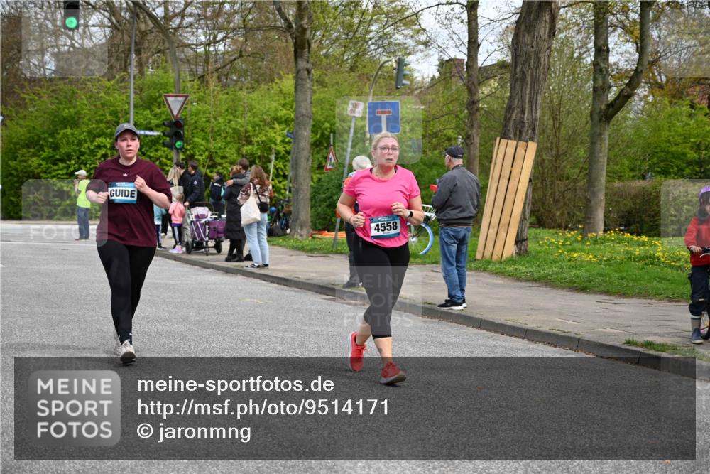 12.04.2026 - 45. Internationalen Wilhelmsburger Insellauf J. Mangold http://msf.ph/oto/9514171 12.04.2026 13:11:03 Ziel 2897, 3462, 5160, 5768, 3243, 4916, 5161, 3211, 5584, 4770, 5246, 2926, 2927, 5195, 4692, 5417, 5199, 2889, 2714, 4216, 4895, 3932, 2114, 2519, 2113, 2076, 4106, 3247, 3247, 5180, 3101, 3734, 4796, 2461, 4810, 3994, 4558, 4558, 3573, 4427, 2844, 3115, 4726, 4051, 2827, 2825, 4985, 4193, 3643, 5525, 5403, 2084, 5772, 3733 meine-sportfotos.de