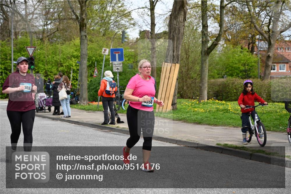 12.04.2026 - 45. Internationalen Wilhelmsburger Insellauf J. Mangold http://msf.ph/oto/9514176 12.04.2026 13:11:04 Ziel 2897, 3462, 5160, 5768, 3243, 4916, 5161, 3211, 5584, 4770, 5246, 2926, 2927, 5195, 4692, 5417, 5199, 2889, 2714, 4216, 4895, 3932, 2114, 2519, 2113, 2076, 4106, 3247, 5180, 5180, 3101, 3734, 4796, 2461, 4810, 3994, 4558, 3573, 3573, 4427, 2844, 3115, 4726, 4051, 2827, 2825, 4985, 4193, 3643, 5525, 5403, 2084, 5772, 3733 meine-sportfotos.de