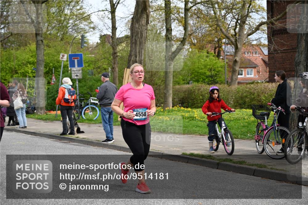 12.04.2026 - 45. Internationalen Wilhelmsburger Insellauf J. Mangold http://msf.ph/oto/9514181 12.04.2026 13:11:04 Ziel 2897, 3462, 5160, 5768, 3243, 4916, 5161, 3211, 5584, 4770, 5246, 2926, 2927, 5195, 4692, 5417, 5199, 2889, 2714, 4216, 4895, 3932, 2114, 2519, 2113, 2076, 4106, 3247, 5180, 5180, 3101, 3734, 4796, 2461, 4810, 3994, 4558, 3573, 3573, 4427, 2844, 3115, 4726, 4051, 2827, 2825, 4985, 4193, 3643, 5525, 5403, 2084, 5772, 3733 meine-sportfotos.de
