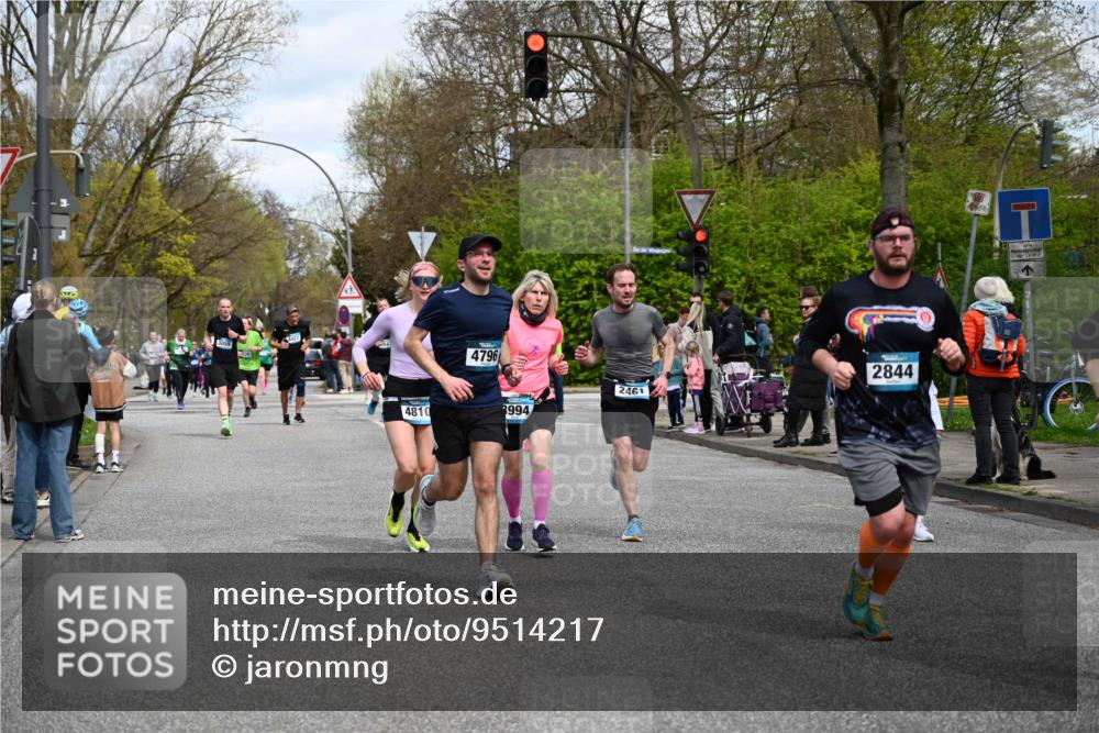 12.04.2026 - 45. Internationalen Wilhelmsburger Insellauf J. Mangold http://msf.ph/oto/9514217 12.04.2026 13:11:12 Ziel 2926, 2927, 5195, 4692, 5417, 5199, 2889, 2714, 4216, 4895, 3932, 2114, 2519, 2113, 2076, 4106, 3247, 5180, 3101, 3734, 4796, 2461, 4810, 3994, 4558, 3573, 4427, 2844, 3115, 4726, 4051, 2827, 2825, 4985, 4193, 4193, 3643, 5525, 5403, 2084, 5772, 3733, 4730, 3969, 3055, 4664, 2396, 3079 meine-sportfotos.de