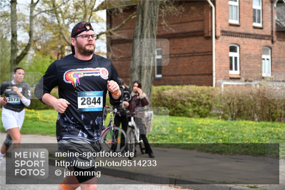 12.04.2026 - 45. Internationalen Wilhelmsburger Insellauf J. Mangold http://msf.ph/oto/9514233 12.04.2026 13:11:13 Ziel 2926, 2927, 5195, 4692, 5417, 5199, 2889, 2714, 4216, 4895, 3932, 2114, 2519, 2113, 2076, 4106, 3247, 5180, 3101, 3734, 4796, 2461, 4810, 2461, 4810, 3994, 4558, 3573, 4427, 2844, 3115, 4726, 4051, 2827, 2825, 4985, 4193, 3643, 5525, 5403, 3643, 5525, 5403, 2084, 5772, 3733, 4730, 3969, 3055, 4664, 2396, 3079, 3138 meine-sportfotos.de