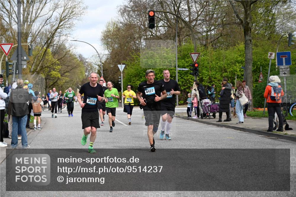 12.04.2026 - 45. Internationalen Wilhelmsburger Insellauf J. Mangold http://msf.ph/oto/9514237 12.04.2026 13:11:18 Ziel 4216, 4895, 3932, 2114, 2519, 2113, 2076, 4106, 3247, 5180, 3101, 3734, 4796, 2461, 4810, 3994, 4558, 3573, 4427, 2844, 3115, 4726, 4051, 2827, 2825, 4985, 4193, 3643, 5525, 5403, 2084, 5772, 3733, 4730, 3969, 3055, 4664, 2396, 3079, 3138, 5402, 2136, 4683, 5640 meine-sportfotos.de