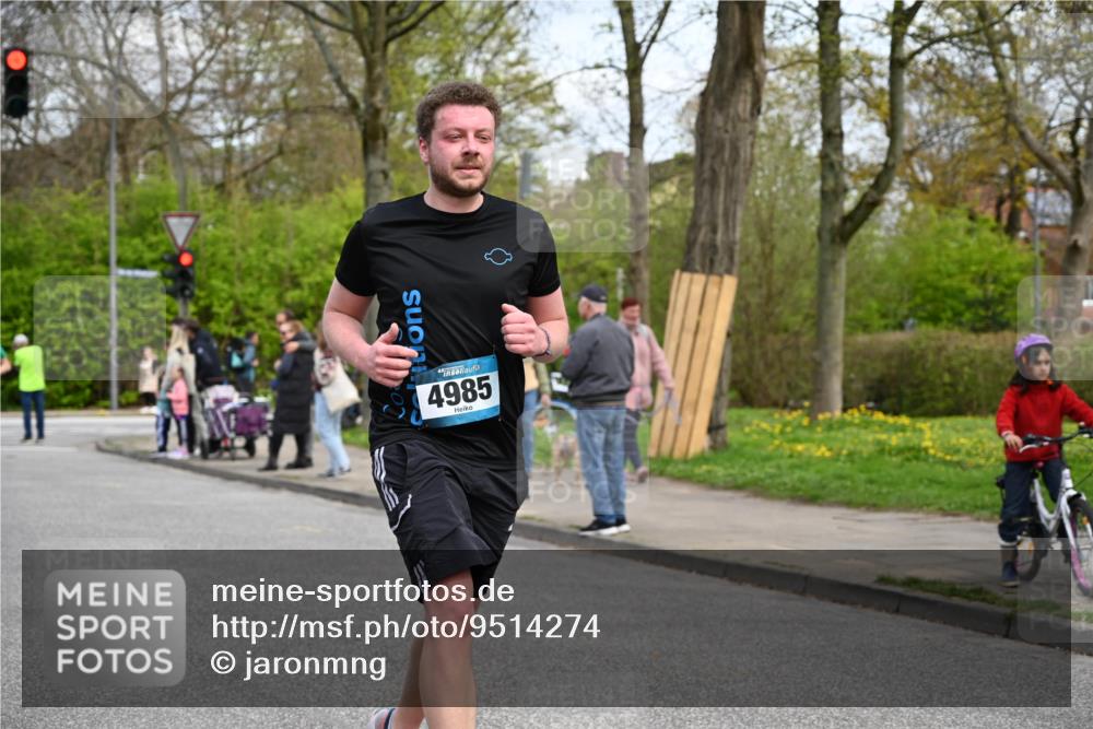 12.04.2026 - 45. Internationalen Wilhelmsburger Insellauf J. Mangold http://msf.ph/oto/9514274 12.04.2026 13:11:24 Ziel 2076, 4106, 3247, 5180, 3101, 3734, 4796, 2461, 4810, 3994, 4558, 3573, 4427, 2844, 3115, 4726, 4051, 2827, 2825, 4985, 4193, 4193, 3643, 5525, 5403, 2084, 5772, 3733, 4730, 3969, 3055, 4664, 2396, 3079, 3138, 5402, 2136, 4683, 5640, 4480, 4987, 2445, 4930, 2024 meine-sportfotos.de