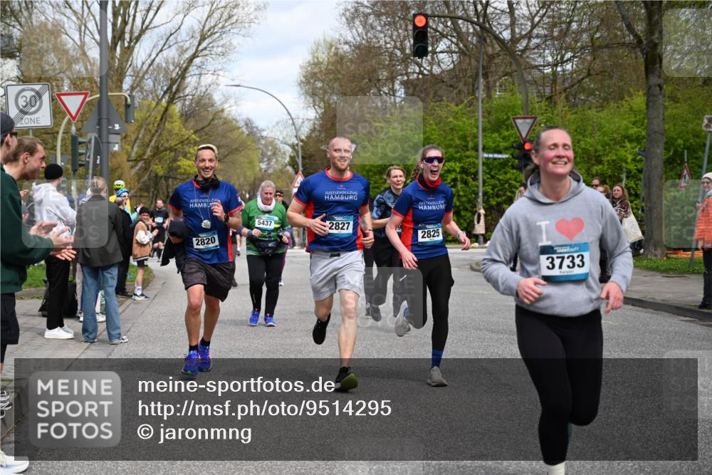 12.04.2026 - 45. Internationalen Wilhelmsburger Insellauf J. Mangold http://msf.ph/oto/9514295 12.04.2026 13:11:26 Ziel 2076, 4106, 3247, 5180, 3101, 3734, 4796, 2461, 4810, 3994, 4558, 3573, 4427, 2844, 3115, 4726, 4051, 2827, 2825, 4985, 4193, 3643, 5525, 5403, 2084, 5772, 2084, 5772, 3733, 4730, 3969, 3055, 4664, 2396, 3079, 3138, 5402, 5402, 2136, 4683, 5640, 4480, 4987, 2445, 4930, 2024, 4328 meine-sportfotos.de