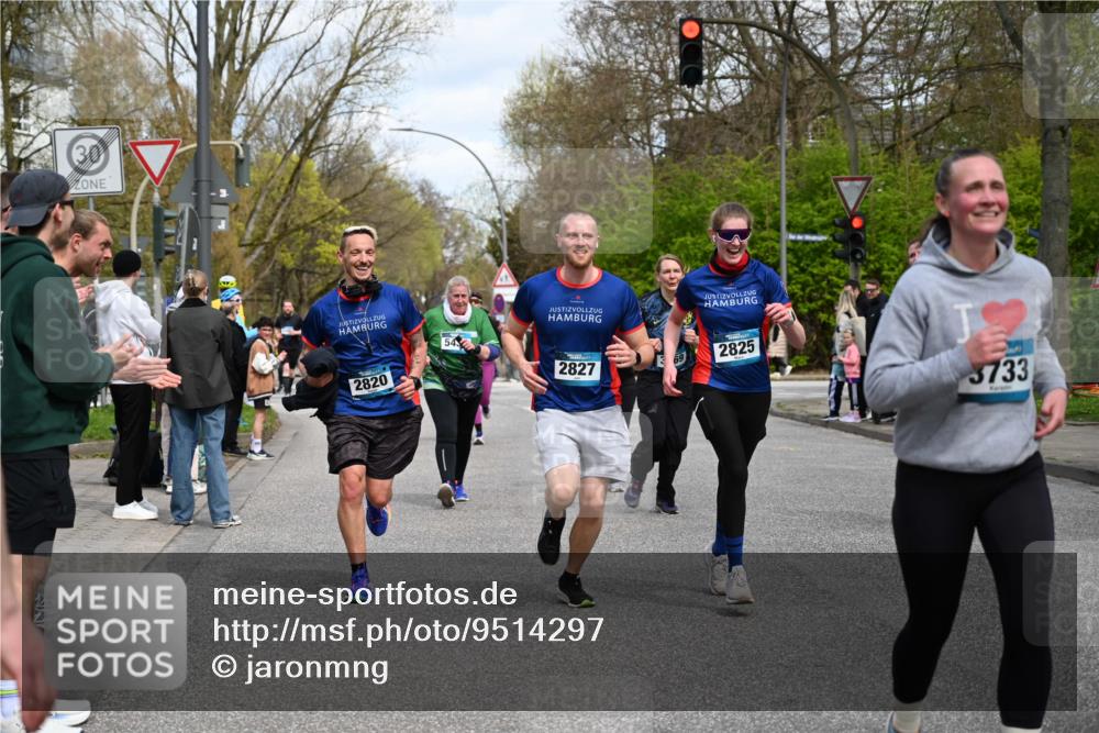 12.04.2026 - 45. Internationalen Wilhelmsburger Insellauf J. Mangold http://msf.ph/oto/9514297 12.04.2026 13:11:27 Ziel 2076, 4106, 3247, 5180, 3101, 3734, 4796, 2461, 4810, 3994, 4558, 3573, 4427, 2844, 3115, 4726, 4051, 2827, 2825, 4985, 4193, 3643, 5525, 5403, 2084, 5772, 3733, 3733, 4730, 3969, 3055, 4664, 2396, 3079, 3138, 5402, 2136, 2136, 4683, 5640, 4480, 4987, 2445, 4930, 2024, 4328, 4276, 5031 meine-sportfotos.de