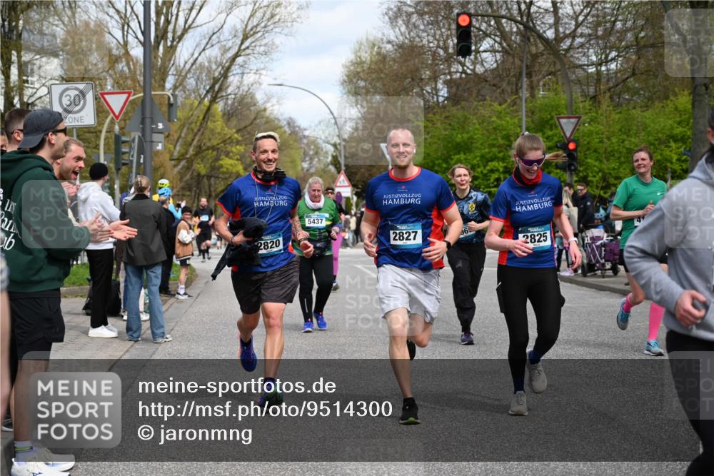 12.04.2026 - 45. Internationalen Wilhelmsburger Insellauf J. Mangold http://msf.ph/oto/9514300 12.04.2026 13:11:27 Ziel 2076, 4106, 3247, 5180, 3101, 3734, 4796, 2461, 4810, 3994, 4558, 3573, 4427, 2844, 3115, 4726, 4051, 2827, 2825, 4985, 4193, 3643, 5525, 5403, 2084, 5772, 3733, 3733, 4730, 3969, 3055, 4664, 2396, 3079, 3138, 5402, 2136, 2136, 4683, 5640, 4480, 4987, 2445, 4930, 2024, 4328, 4276, 5031 meine-sportfotos.de