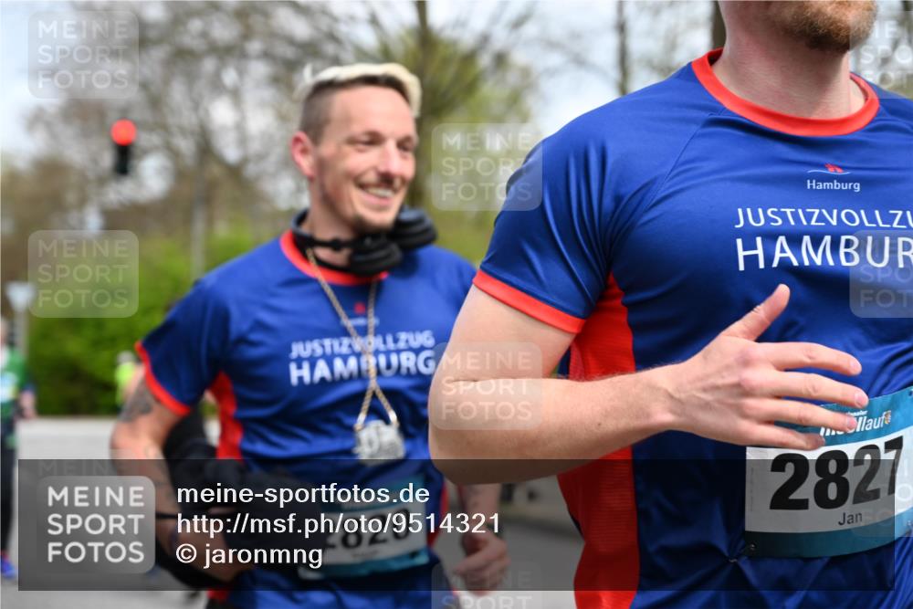12.04.2026 - 45. Internationalen Wilhelmsburger Insellauf J. Mangold http://msf.ph/oto/9514321 12.04.2026 13:11:29 Ziel 5180, 3101, 3734, 4796, 2461, 4810, 3994, 4558, 3573, 4427, 2844, 3115, 4726, 4051, 2827, 2825, 4985, 4193, 3643, 5525, 5403, 2084, 5772, 3733, 4730, 3969, 3055, 4664, 2396, 3079, 3138, 5402, 2136, 4683, 5640, 4480, 4987, 2445, 4930, 2024, 4328, 4276, 5031, 4532, 2742 meine-sportfotos.de