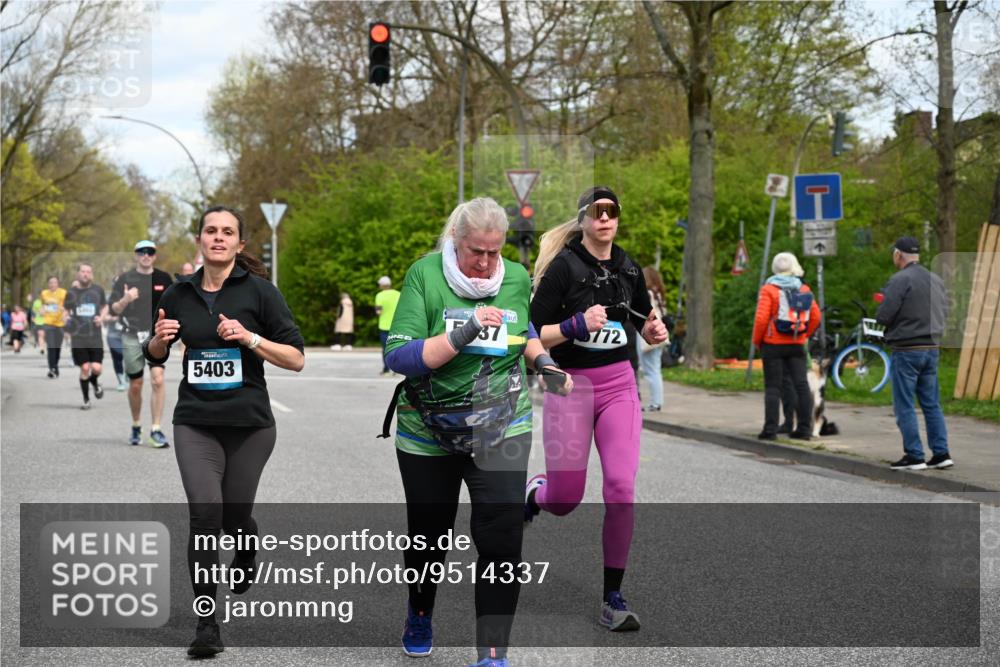 12.04.2026 - 45. Internationalen Wilhelmsburger Insellauf J. Mangold http://msf.ph/oto/9514337 12.04.2026 13:11:31 Ziel 3101, 3734, 4796, 2461, 4810, 3994, 4558, 3573, 4427, 2844, 3115, 4726, 4051, 2827, 2825, 4985, 4193, 3643, 5525, 5403, 2084, 5772, 3733, 4730, 3969, 4730, 3969, 3055, 4664, 2396, 3079, 3138, 5402, 2136, 4683, 5640, 4480, 4480, 4987, 2445, 4930, 2024, 4328, 4276, 5031, 4532, 2742 meine-sportfotos.de