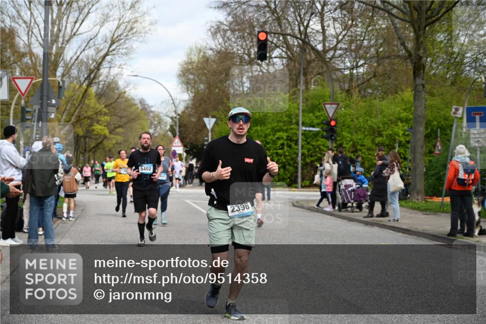 12.04.2026 - 45. Internationalen Wilhelmsburger Insellauf J. Mangold http://msf.ph/oto/9514358 12.04.2026 13:11:34 Ziel 4796, 2461, 4810, 3994, 4558, 3573, 4427, 2844, 3115, 4726, 4051, 2827, 2825, 4985, 4193, 3643, 5525, 5403, 2084, 5772, 3733, 4730, 3969, 3055, 4664, 2396, 3079, 3138, 5402, 2136, 4683, 5640, 4480, 4987, 2445, 4930, 4930, 2024, 4328, 4276, 5031, 4532, 2742, 5437 meine-sportfotos.de