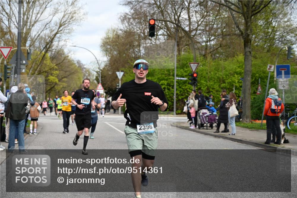 12.04.2026 - 45. Internationalen Wilhelmsburger Insellauf J. Mangold http://msf.ph/oto/9514361 12.04.2026 13:11:34 Ziel 4796, 2461, 4810, 3994, 4558, 3573, 4427, 2844, 3115, 4726, 4051, 2827, 2825, 4985, 4193, 3643, 5525, 5403, 2084, 5772, 3733, 4730, 3969, 3055, 4664, 2396, 3079, 3138, 5402, 2136, 4683, 5640, 4480, 4987, 2445, 4930, 4930, 2024, 4328, 4276, 5031, 4532, 2742, 5437 meine-sportfotos.de