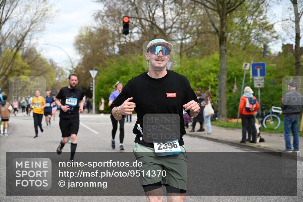 12.04.2026 - 45. Internationalen Wilhelmsburger Insellauf J. Mangold http://msf.ph/oto/9514370 12.04.2026 13:11:35 Ziel 4796, 2461, 4810, 3994, 4558, 3573, 4427, 2844, 3115, 4726, 4051, 2827, 2825, 4985, 4193, 3643, 5525, 5403, 2084, 5772, 3733, 4730, 3969, 3055, 4664, 2396, 3079, 2396, 3079, 3138, 5402, 2136, 4683, 5640, 4480, 4987, 2445, 4930, 2024, 2024, 4328, 4276, 5031, 4532, 2742, 5437 meine-sportfotos.de